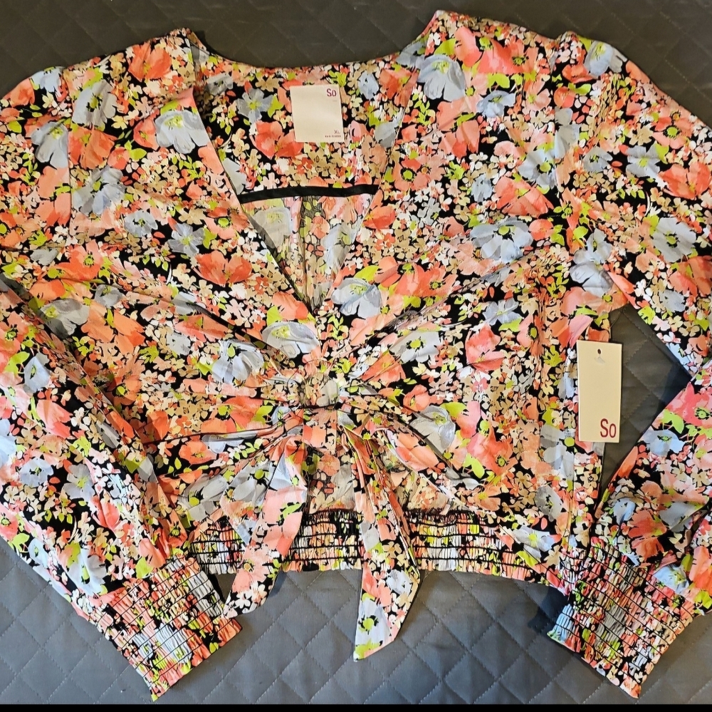 NWT SO brand Black Multi Keyhole Tie Front Long Sleeve Top Size XL